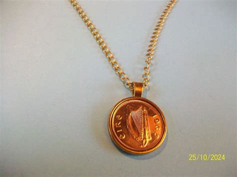 HALFPENNY COIN IRISH EIRE GOLD CASED PENDANT CURB NECKLACE 1928