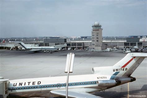 Crash of a Boeing 727-22C in Chicago | Bureau of Aircraft Accidents Archives