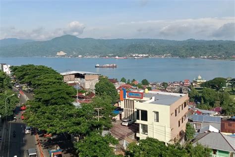 melawat  ambon sebuah catatan perjalanan sabiliid