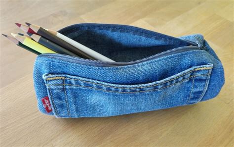 Easy Denim Pencil Case Tutorial ~ Free