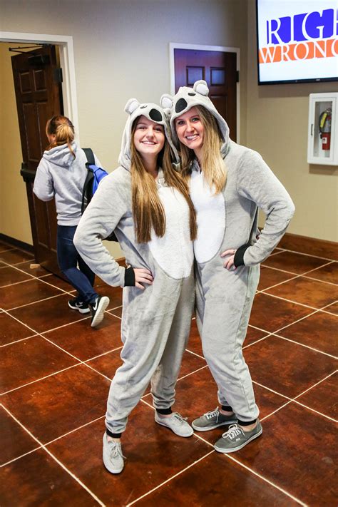Homecoming Dress Up Days - The Brook Hill School