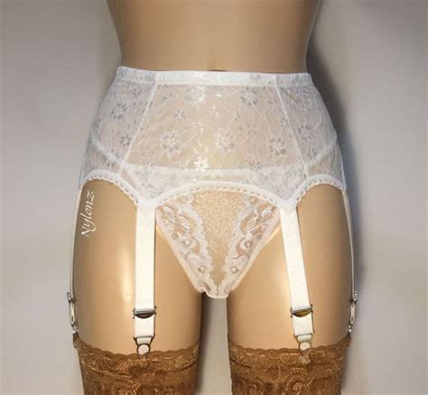 6 Strap All Lace Suspender Belt White