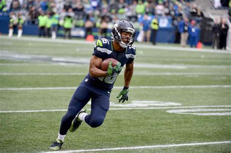 Seahawks Tyler Lockett Contract Extension Terms, Details | Heavy.com