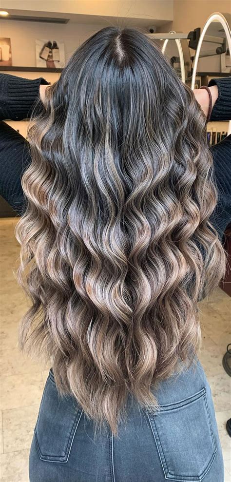 Enchanting Winter Hair Colour Ideas Wavy Beige Brown Balayage