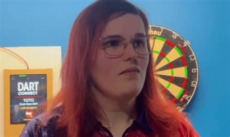 Darts Spitzenspielerin Weigerte Sich Gegen Transfrau Anzutreten