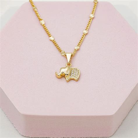 Elefante con circonias Zona Élite Joyería Oro Laminado 18k