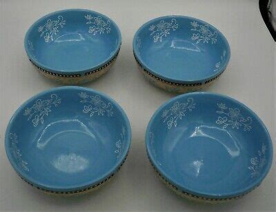 Temptations Floral Lace Basket Weave Cereal Soup Bowl Light Blue Set Of