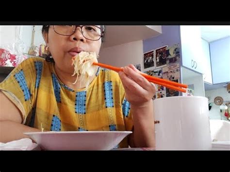 Mukbang Bihun Sambil Santai Dengerin Brita Hari Iniasyik Gaess Tkw