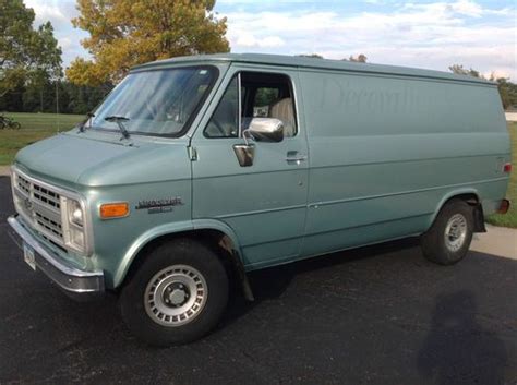 Find Used 1991 Chevy G20 Cargo Van Concession Truck Handsink Inverter Freezer In Davenport