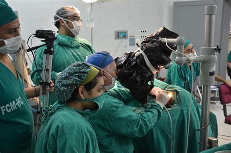 Se realiza la Primera Cirugía Laparoscópica en HD en el Hospital de