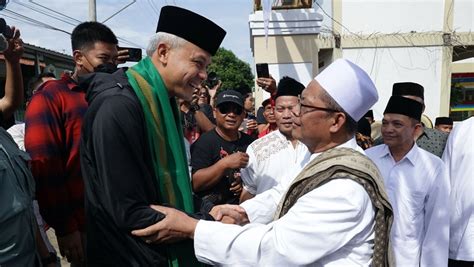 Ganjar Sowan Ke Ponpes Ma Hadut Tholabah Tegal Komitmen Jalankan UU