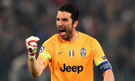 Gianluigi Buffon Anuncia Su Retiro Del F Tbol A Los A Os