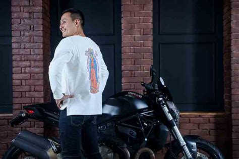 Dark が普段着でバイクに乗れる「プロテクター入りバイカーロングtシャツ」をクラウドファンディングで公開！ バイクブロス・マガジンズ