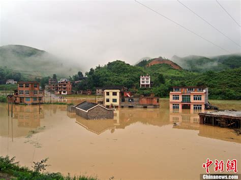 南方多地遭暴雨袭击引发洪涝灾害 读图时代 大众网 山东重点新闻网站