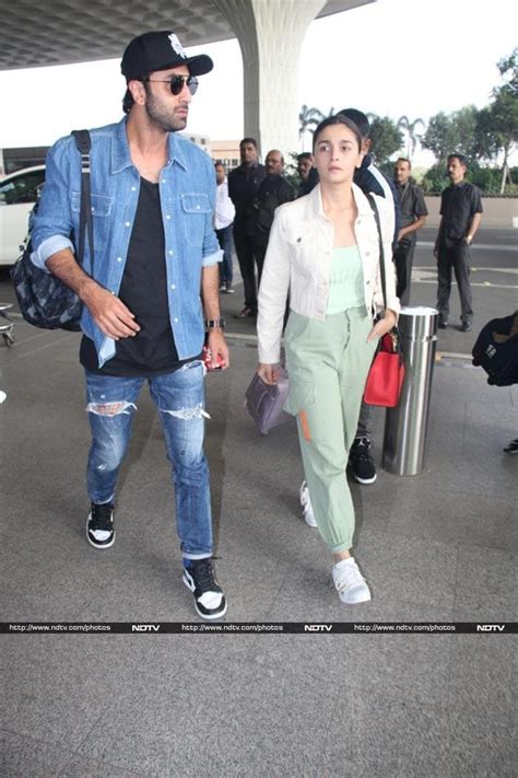 Couple Alert Alia Ranbir Anushka Virat Fly Out Of Mumbai Photos