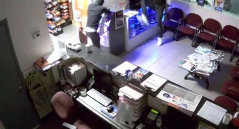 Police Release Video Of Men Stealing Atm From Business