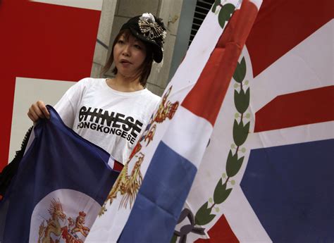 Anti-Beijing protesters rally outside British Consulate-General, urging ...