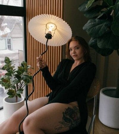 EvelinaDarling Stripchat Webcam Model Profile Free Live Sex Show