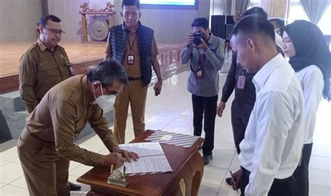 61 Pppk Formasi 2022 Kutim Resmi Terima Sk Dekade Id