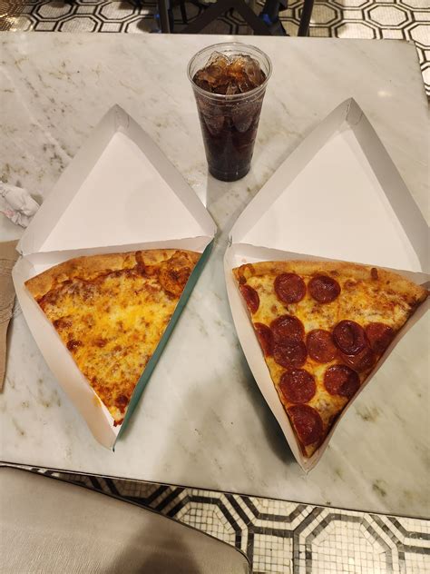 Happiness is Pizza: Vegas Pizza Reviews | The Ministry of Happiness