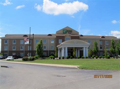 HOLIDAY INN EXPRESS & SUITES UTICA $130 ($̶1̶6̶7̶) - Updated 2023 Prices & Hotel Reviews - NY