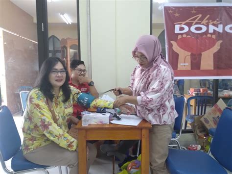 Untuk Kemanusiaan Panitia Natal Oikoumene Gelar Donor Darah Info