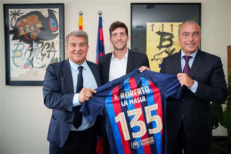 Sergi Roberto Renews Contract In Photos