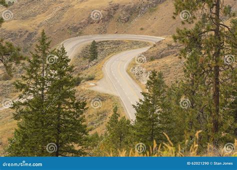 Estrada Da Montanha Do Enrolamento Perto Do Columbia Brit Nica Canad