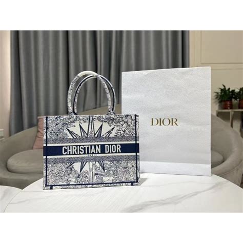 Christian Dior ディオール ブックトート ミディアム Christian Diorの通販 By ウスイ S Shop