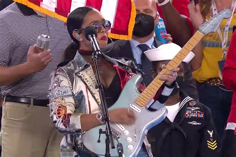 H.E.R. Shreds an Inspiring Guitar Solo at Super Bowl LV