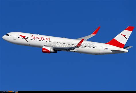 Boeing 767-3Z9/ER - Large Preview - AirTeamImages.com