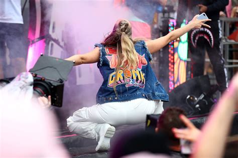 Camille Kostek Sexy In Bra At Gronk Beach In Miami Hot Celebs Home