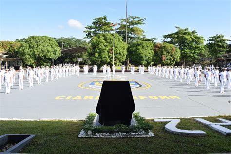 Centro de Instrução Almirante Braz de Aguiar inaugura lápide alusiva ao