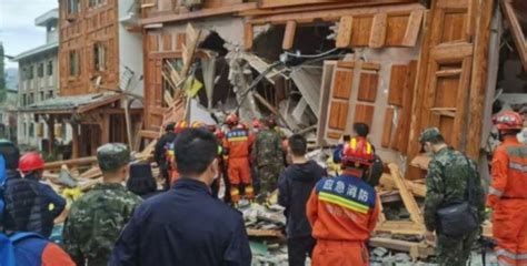 Video Por Lo Menos 40 Muertos Deja Terremoto De 6 6 Grados En China