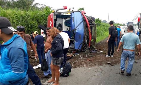 Accidente De Tránsito En Vía Santo Domingo Deja 5 Fallecidos Y 26 Heridos