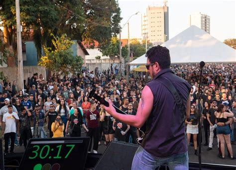 Prefeitura de Assis MÚSICA EM MOVIMENTO Assis Rock Fest atrai