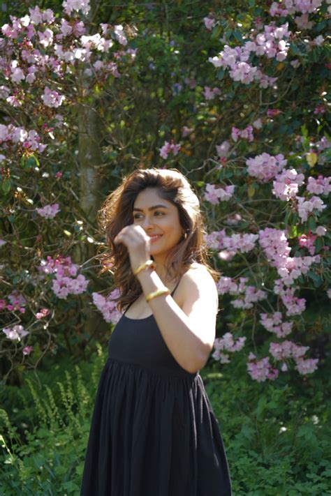 Mrunal Thakur Ideas In Beautiful Indian Actress Indian Actress Hot Pics Beautiful