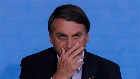 Defesa diz que Bolsonaro ficará em silêncio durante depoimento à PF