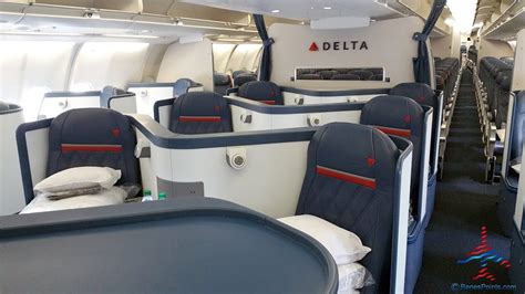 Delta Air Lines Airbus A330-200 Business Elite Class (Delta ONE) Cabin ...