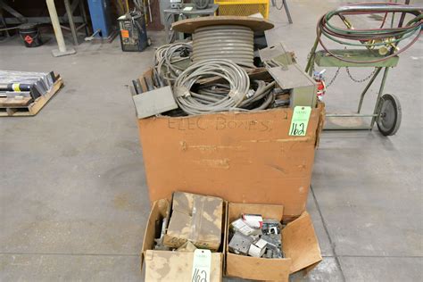 Lot Various Machine Hook Up Cords Buss Plugs Wire Wire Clamps And