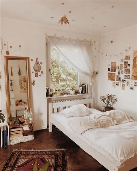 Indie Bedroom Aesthetic Decor Ideas - Glorifiv