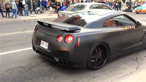 Godzilla Attacks Matte Black Nissan Gtr Youtube