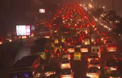 Live Heavy Traffic Jam Brings Life To Standstill In Delhi Noida As