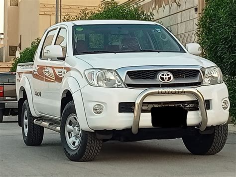 Used Toyota Hilux 2010 1388011 YallaMotor