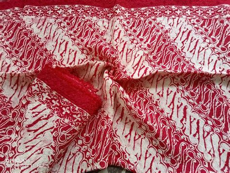 Kain Batik Viscose Semi Sutra Motif Batik Merah Putih Khas Cirebon