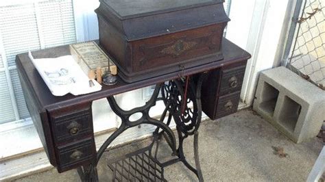 Antique 1882 Singer Treadle Model 12 Sewing Machine Sews And Looks A