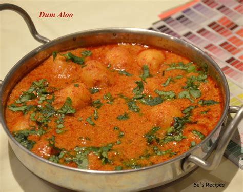 Su's Recipes: Dum Aloo (Potato Gravy)