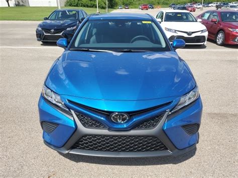 23815 2020 Toyota Camry Se Blue Streak Metallic 4d Sedan In Beavercreek