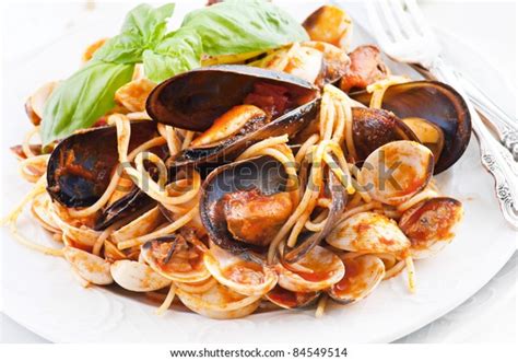 900 Tomato Chilli Mussels Images, Stock Photos & Vectors | Shutterstock