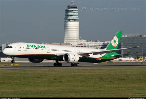 B Eva Air Boeing Dreamliner Photo By Martin Oswald Id